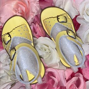 🧡 Ariel 1111 (Sunbeam)